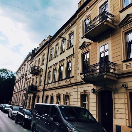 Appartement Apartament Amon à Cracovie Extérieur photo