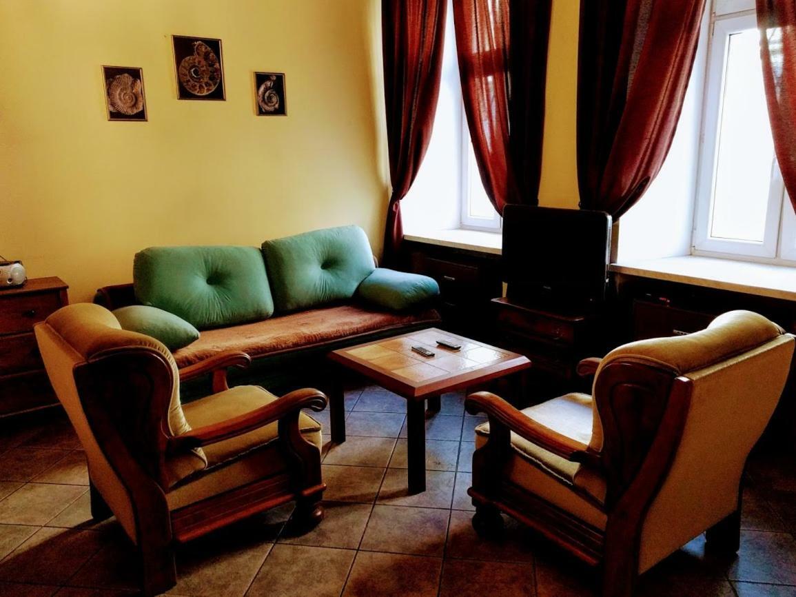 Appartement Apartament Amon à Cracovie Extérieur photo