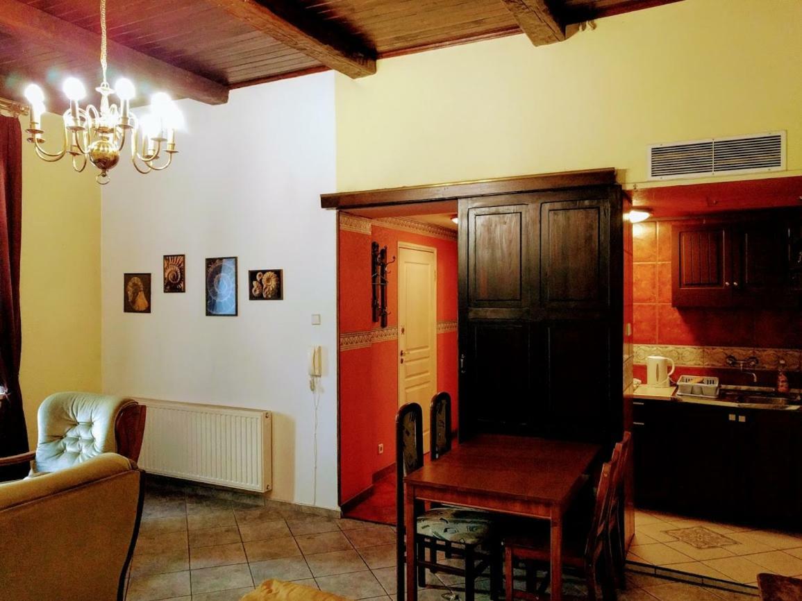 Appartement Apartament Amon à Cracovie Extérieur photo